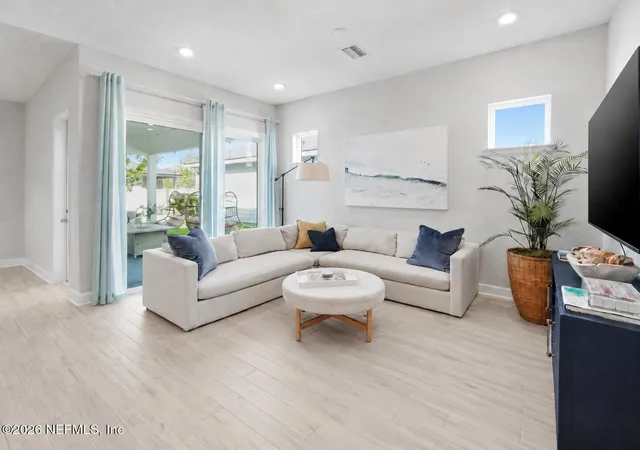Photo 3 of Single family home for sale at 185 Park Ctr Ave, Ponte Vedra, FL 32081 | MLS# 2143863 | Listing updated on 2026-09-16