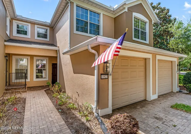 Homes for sale in Jacksonville, FL | 11927 Surfbird Cir #12E, Jacksonville, FL 32256 | MLS# 2143354