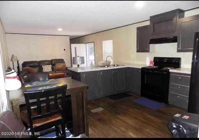 4th image of 6426 Beryl St, Jacksonville, FL 32219 | MLS# 2143401