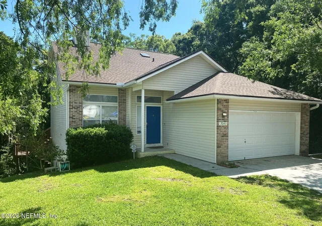 Single family home for sale at 7043 Valley Crst Ct, Jacksonville, FL 32277 | MLS# 2143658
