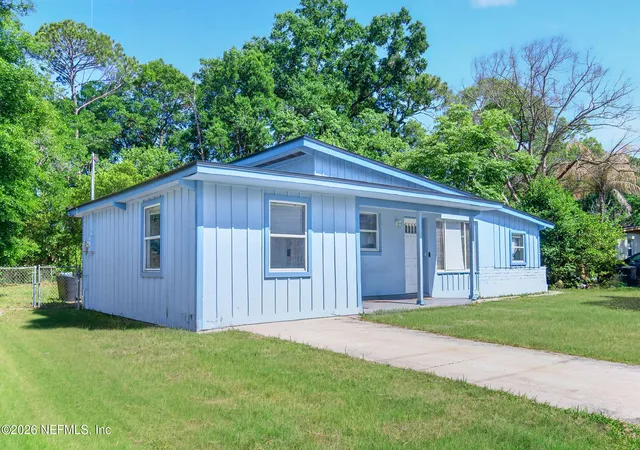 3rd image of 1629 Louvre Dr, Jacksonville, FL 32221 | MLS# 2143696