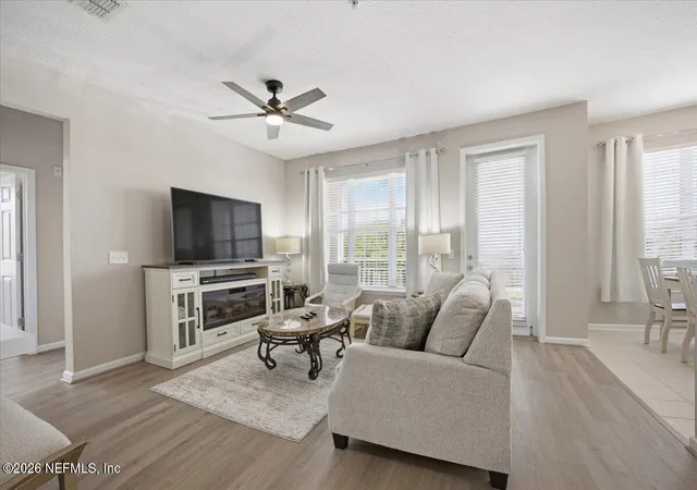 4th image of 11251 Campfield Dr #4306, Jacksonville, FL 32256 | MLS# 2143675