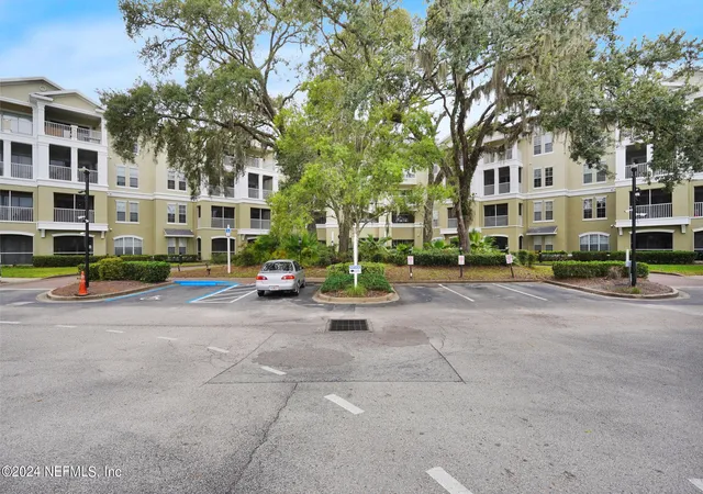 Homes for sale in Jacksonville, FL | 8290 Gate Pkwy W #132, Jacksonville, FL 32216 | MLS# 2144136