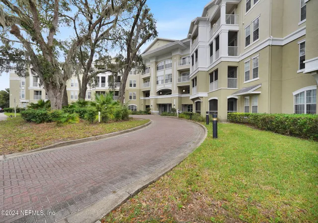 Homes for sale in Jacksonville, FL | 8290 Gate Pkwy W #132, Jacksonville, FL 32216 | MLS# 2144136