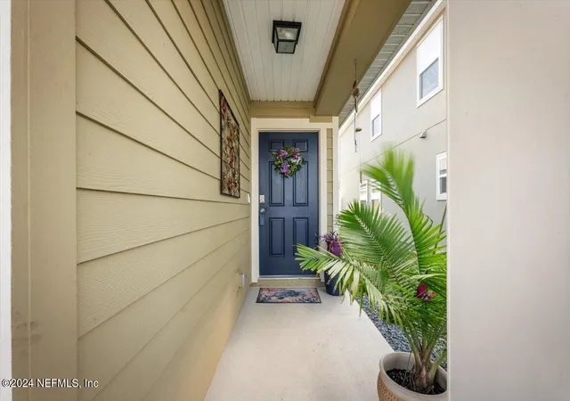 Photo 3 of Sale Pending at 2302 Falling Star Ln, Green Cove Springs, FL 32043 | MLS# 2143780 | Listing updated on 2026-10-07