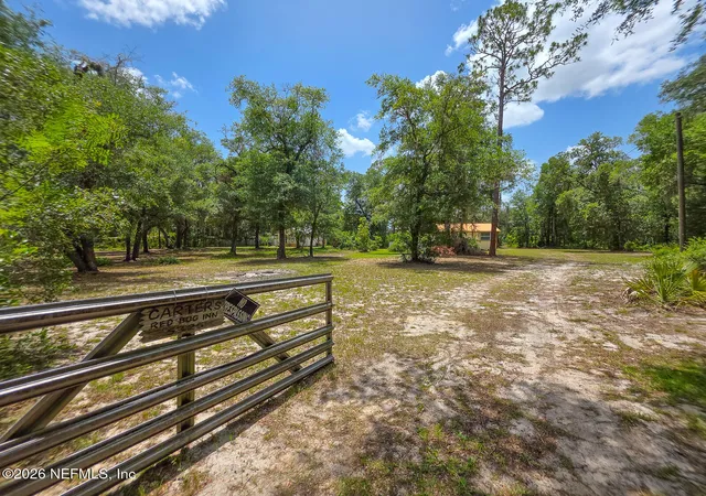 Photo 4 of Single family home for sale at 5325 Almond Ct, Keystone Heights, FL 32656 | MLS# 2143799 | Listing updated on 2026-08-24