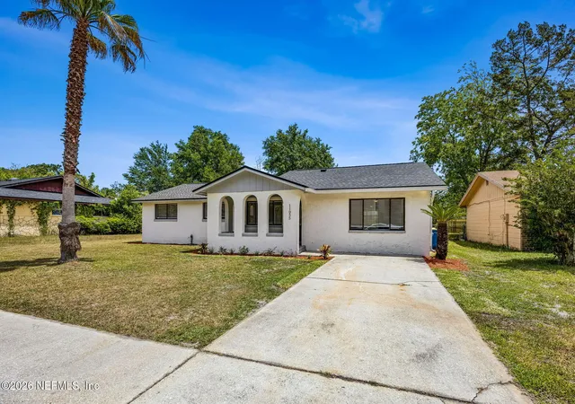 3rd image of 11055 Bacall Rd W, Jacksonville, FL 32218 | MLS# 2144076