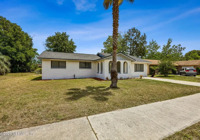 4th image of 11055 Bacall Rd W, Jacksonville, FL 32218 | MLS# 2144076