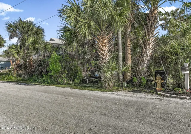2nd image of 16 Westmayer Pl, Flagler Beach, FL 32136 | MLS# 2144010
