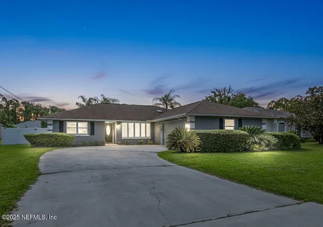 Photo 2 of Single family home for sale at 7 Winterberry Pl, Palm Coast, FL 32164 | MLS# 2144225 | Listing updated on 2026-09-15