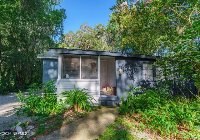 Photo 3 of Single family home for sale at 210 Pine Ave, Pomona Park, FL 32181 | MLS# 2144585 | Listing updated on 2026-09-20