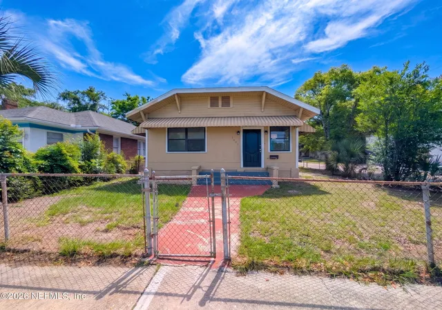 Single family home for sale at 3401 N Pearl St, Jacksonville, FL 32206 | MLS# 2145119