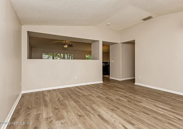 4th image of 9750 Hazel Lake Dr, Jacksonville, FL 32222 | MLS# 2145022