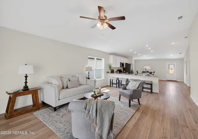3rd image of 6912 Myrtle Oak Rd, Jacksonville, FL 32219 | MLS# 2145105