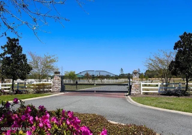2nd image of 11341 Saddle Club Dr, Jacksonville, FL 32219 | MLS# 2145268