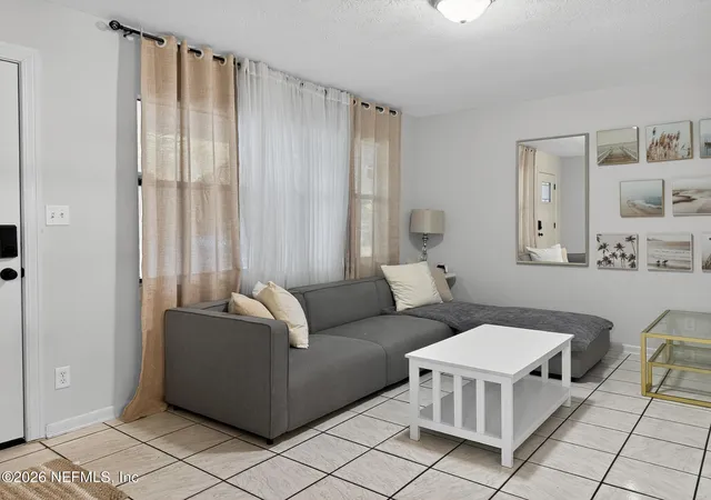 2nd image of 7252 Old Kings Rd S, Jacksonville, FL 32217 | MLS# 2145020