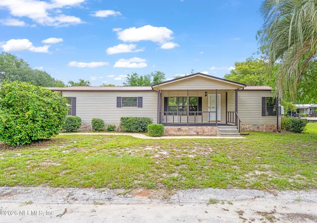 Homes for sale in Satsuma, FL | 418 Cove Dr, Satsuma, FL 32189 | MLS# 2145220