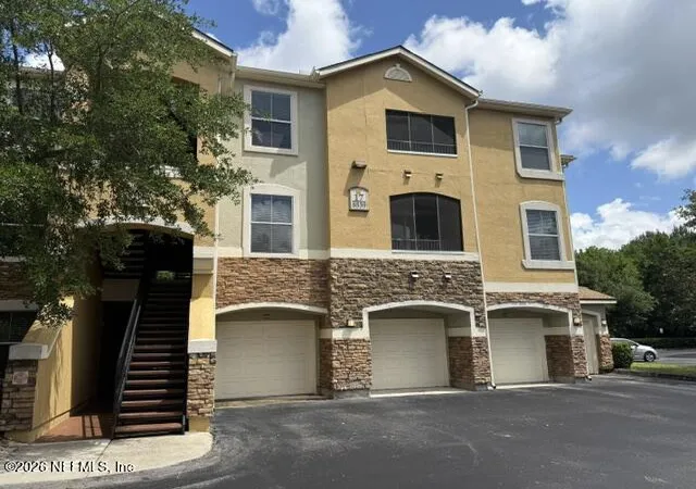 Homes for sale in Jacksonville, FL | 8539 W Gate Pkwy #1735, Jacksonville, FL 32216 | MLS# 2145097