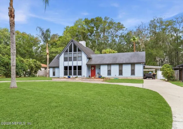 Photo 4 of Single family home for sale at 1048 Lake Asbury Dr, Green Cove Springs, FL 32043 | MLS# 2145604 | Listing updated on 2026-09-19