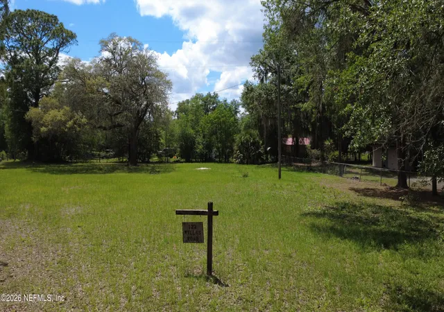 Photo 1 of Sale Pending at 123 Willis Rd, Interlachen, FL 32148 | MLS# 2145678 | Listing updated on 2026-05-22