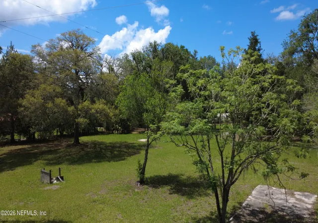 Photo 4 of Sale Pending at 123 Willis Rd, Interlachen, FL 32148 | MLS# 2145678 | Listing updated on 2026-05-22