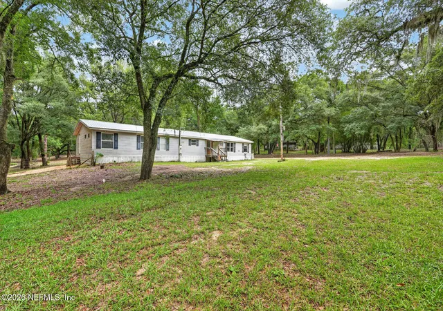 Homes for sale in Hawthorne, FL | 134 Windy Hills Rd, Hawthorne, FL 32640 | MLS# 2145411