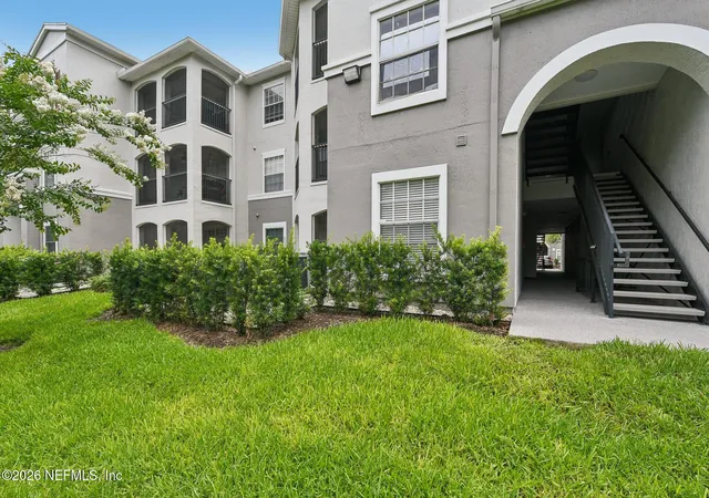 2nd image of 3591 Kernan Blvd S, Jacksonville, FL 32224