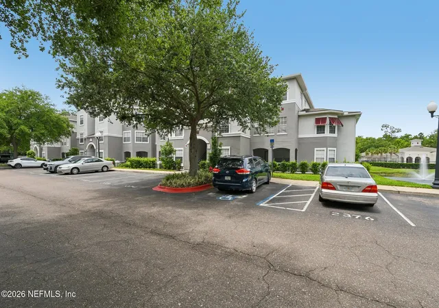 3rd image of 3591 Kernan Blvd S #208, Jacksonville, FL 32224 | MLS# 2148881