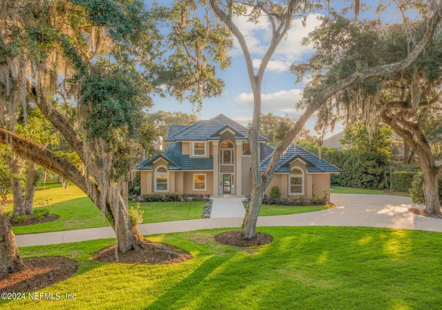 Photo 2 of Single family home for sale at 100 Planters Row E, Ponte Vedra Beach, FL 32082 | MLS# 2146670 | Listing updated on 2026-08-31