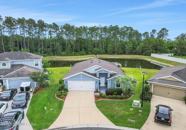 Photo 3 of Single family home for sale at 77027 Hardwood Ct, Yulee, FL 32097 | MLS# 2145869 | Listing updated on 2026-09-20