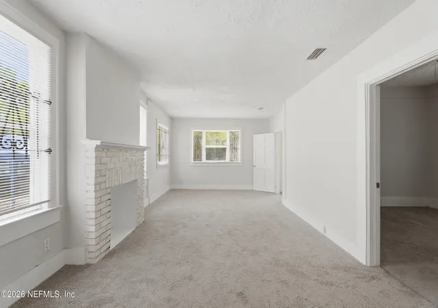3rd image of 530 W 19Th St, Jacksonville, FL 32206 | MLS# 2145775