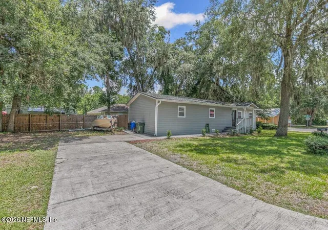 Homes for sale in Green Cove Springs, FL | 600 Lemon St, Green Cove Springs, FL 32043 | MLS# 2145907