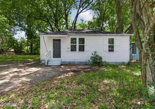 3rd image of 3242 Dignan St, Jacksonville, FL 32254 | MLS# 2145989