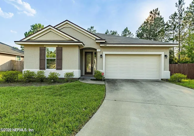 Homes for sale in Jacksonville, FL | 11940 Carson Lake Dr W, Jacksonville, FL 32221 | MLS# 2145828