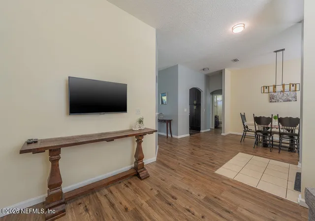 5th image of 3787 Juliet Leia Cir W, Jacksonville, FL 32218 | MLS# 2145871