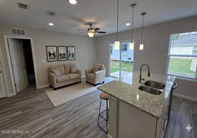 4th image of 8112 Paschal St, Jacksonville, FL 32220 | MLS# 2145942