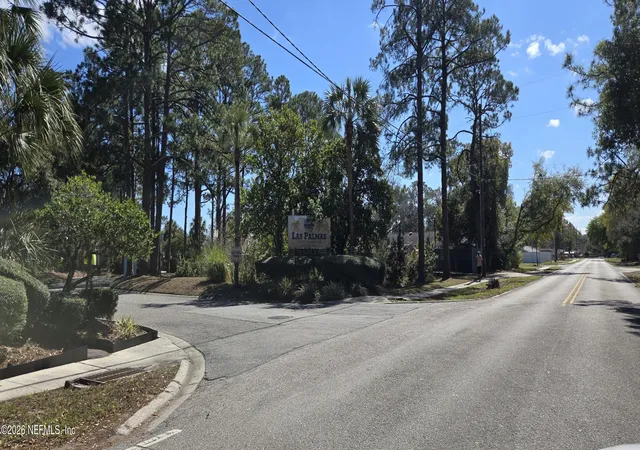 38th image of 3517 Peeler Rd #13, Jacksonville, FL 32277 | MLS# 2145941