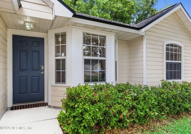 Photo 3 of Single family home for sale at 1811 Dahlia Ct, Middleburg, FL 32068 | MLS# 2146901 | Listing updated on 2026-08-26