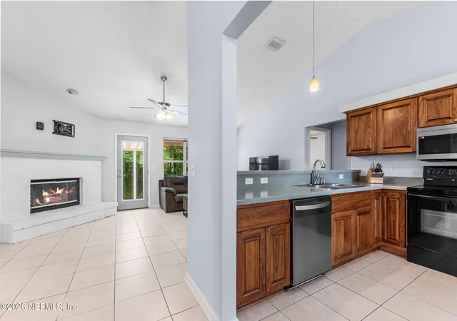 Photo 4 of Single family home for sale at 1811 Dahlia Ct, Middleburg, FL 32068 | MLS# 2146901 | Listing updated on 2026-08-26