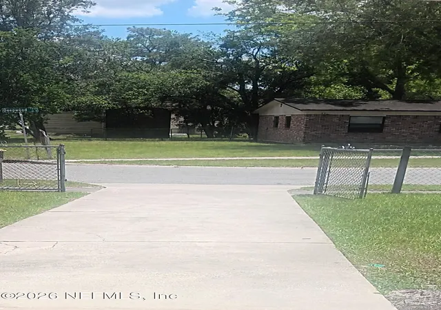 4th image of 7405 Deepwood Dr, Jacksonville, FL 32244 | MLS# 2146000