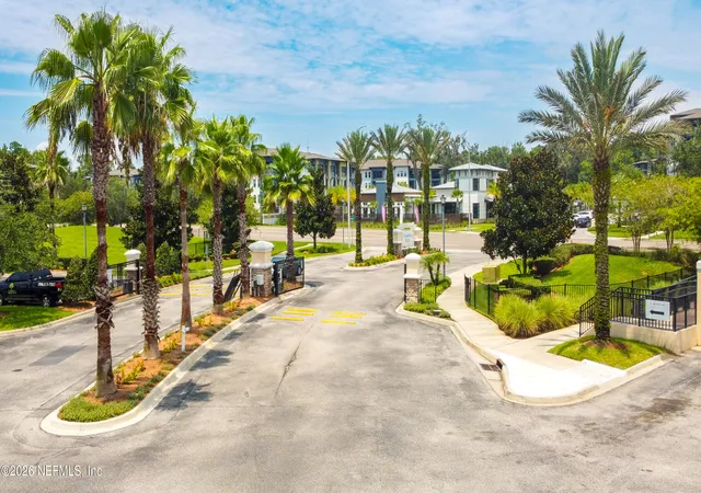 2nd image of 5006 Key Lime Dr, Jacksonville, FL 32256