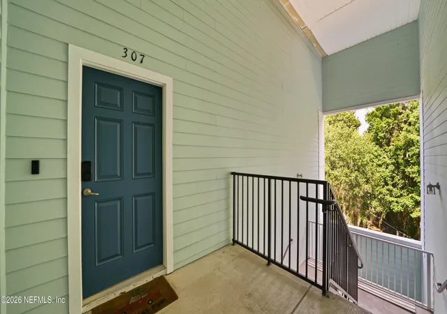 4th image of 5006 Key Lime Dr, Jacksonville, FL 32256