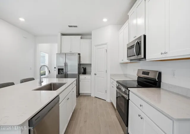 3rd image of 6883 Skinners Dairy Wy, Jacksonville, FL 32217 | MLS# 2146177