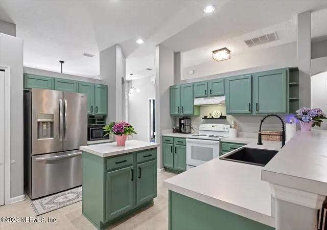 3rd image of 12511 Westberry Hideaway Ln, Jacksonville, FL 32223 | MLS# 2146635