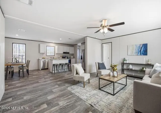 3rd image of 5890 Oakleaf Rd, Keystone Heights, FL 32656 | MLS# 2146668