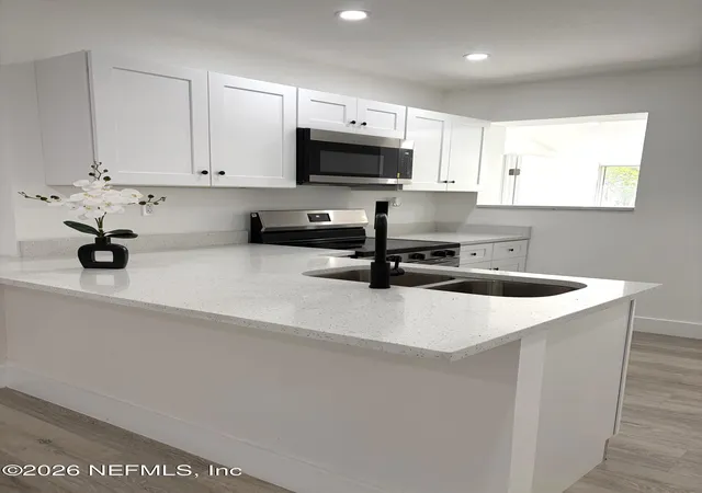 3rd image of 5602 Long St St, Jacksonville, FL 32208 | MLS# 2146551
