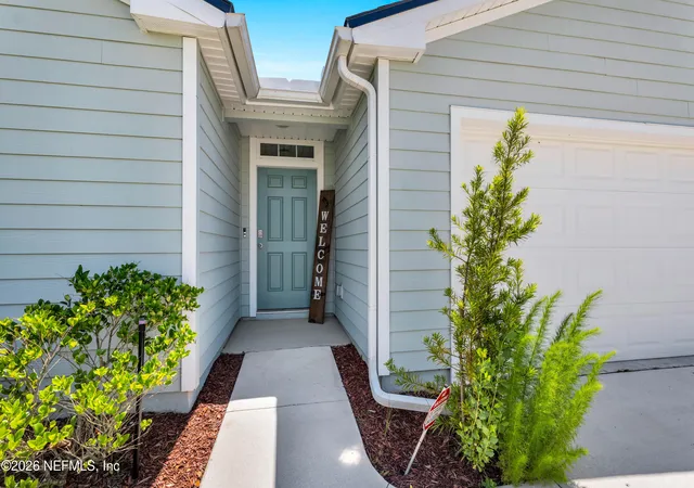 Photo 3 of Sale Pending at 2437 Falling Star Ln, Green Cove Springs, FL 32043 | MLS# 2146310 | Listing updated on 2026-09-04