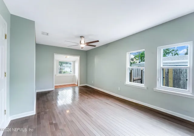 Photo 4 of Single family home for sale at 522 3rd Avenue S, Jacksonville Beach, FL 32250 | MLS# 2146415 | Listing updated on 2026-09-10