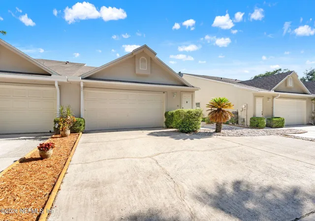 Homes for sale in Orange Park, FL | 59 Fox Valley Dr, Orange Park, FL 32073 | MLS# 2146647
