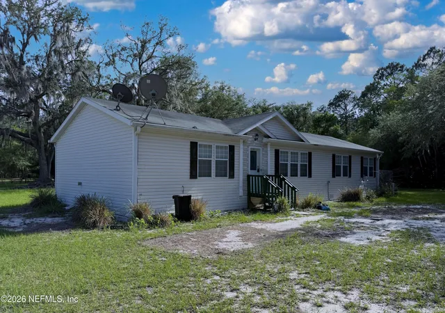 2nd image of 136 Short Pine Rd, Hawthorne, FL 32640 | MLS# 2146691